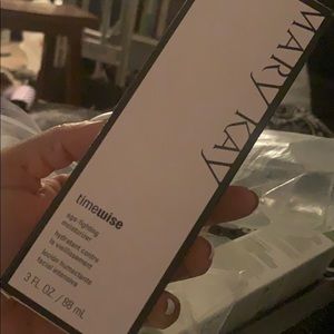 Mary Kay age fighting moisturizer